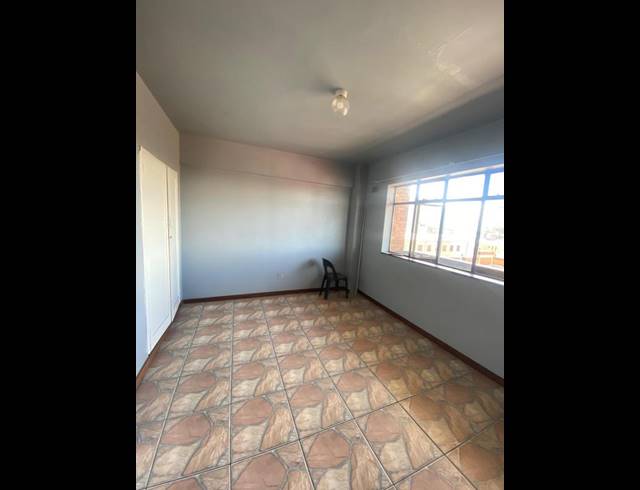 1 BEDROOM APARTMENT FOR SALE IN SPRINGS CENTRAL